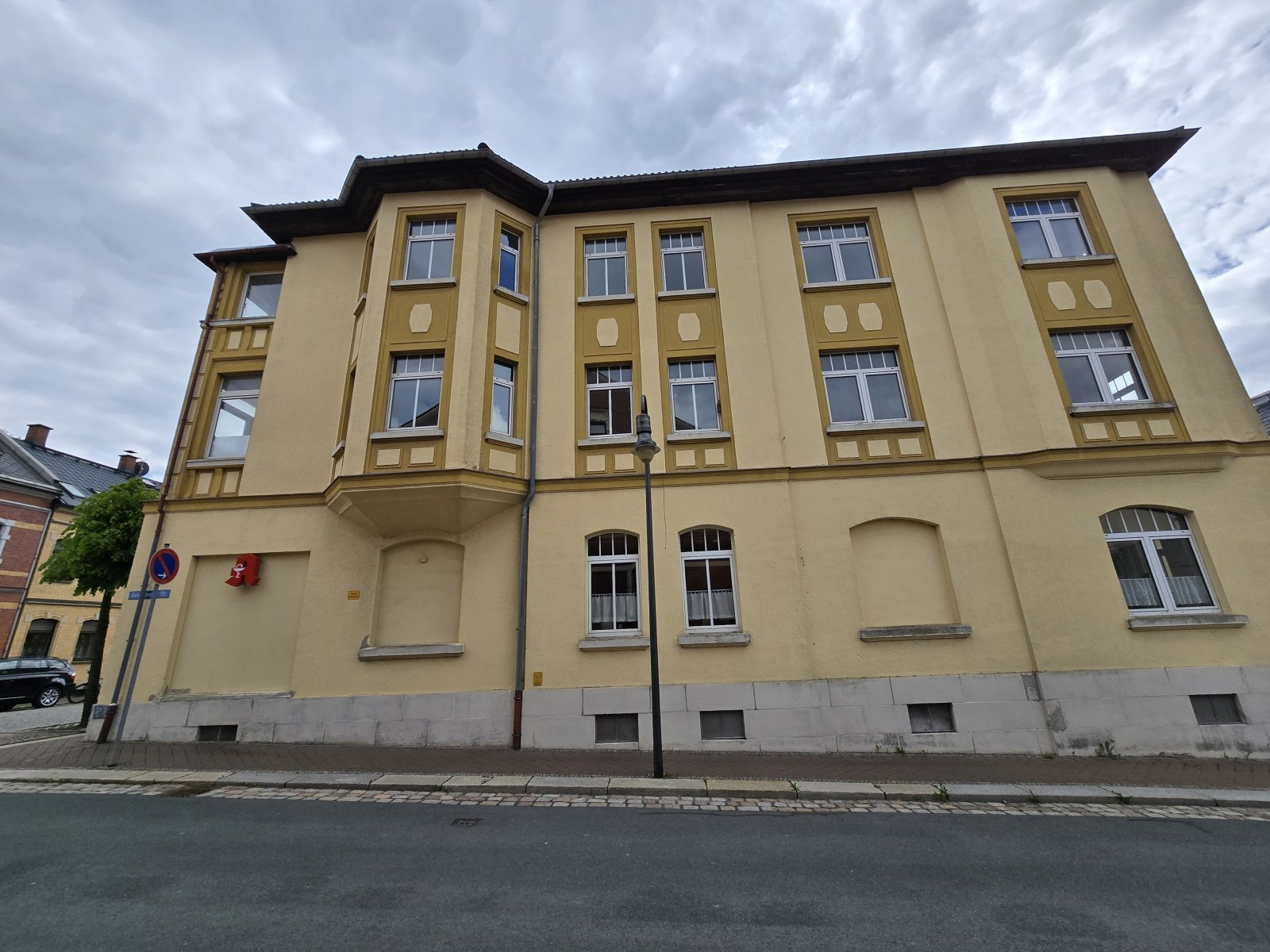 Renditeobjekt in Schöneck mit 7 WE + 2 GE , ca. 835 m² - Entwicklungspotenzial