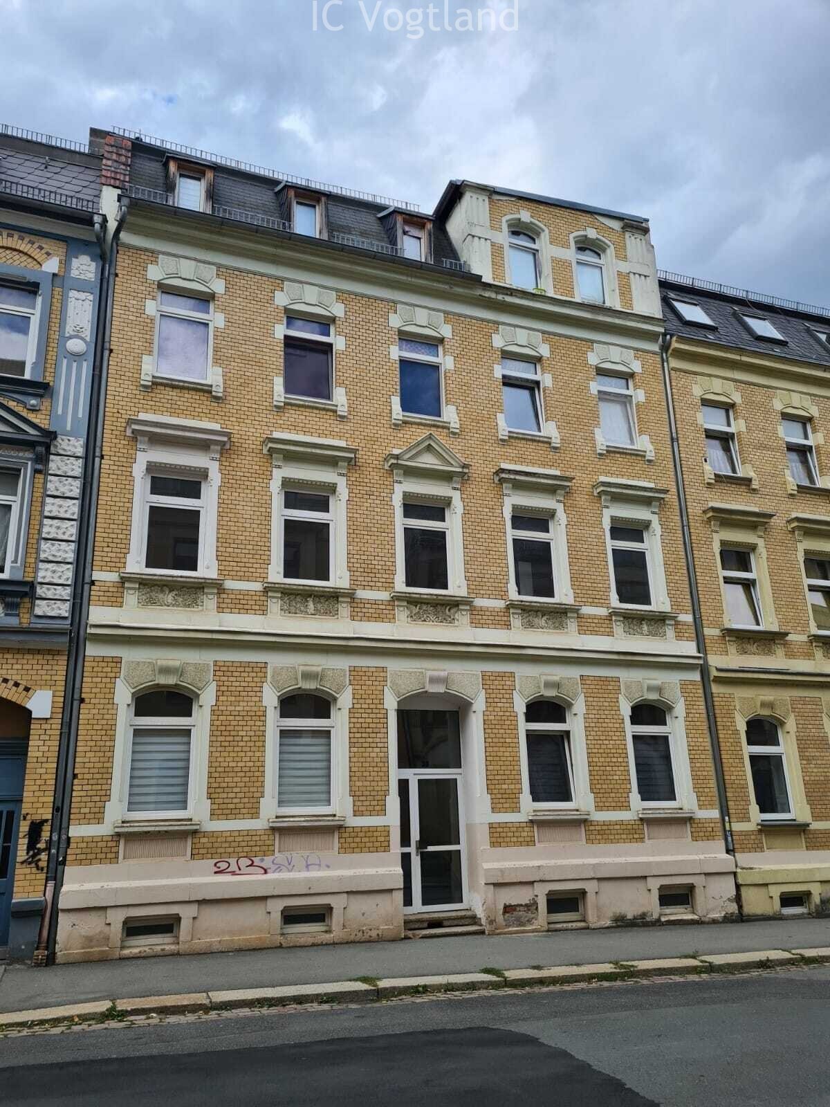 MFH im Plauener Sanierungsgebiet mit Fördermöglichkeit MFH im Plauener Sanierungsgebiet mit Fördermöglichkeit